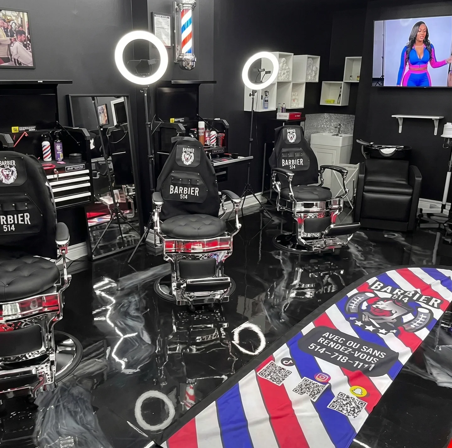 Chaises barbier logo Barbier514 — ring lights